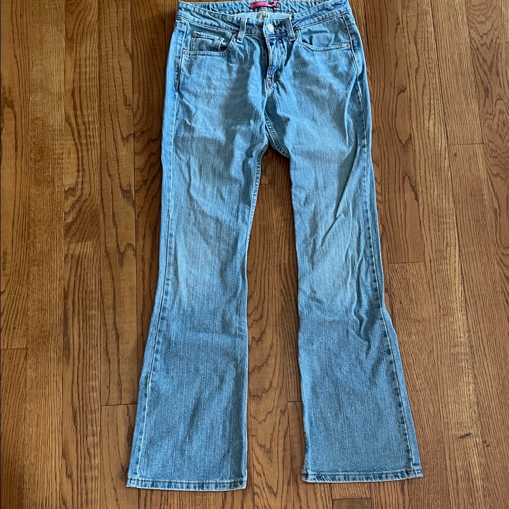 Levi's Ladies 518 Super Low Boot Cut Light Blue Jeans - Picture 5 of 13